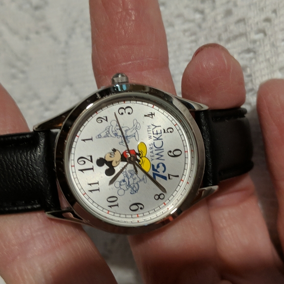 75 years w/Mickey Watch NWOT - Picture 7 of 13